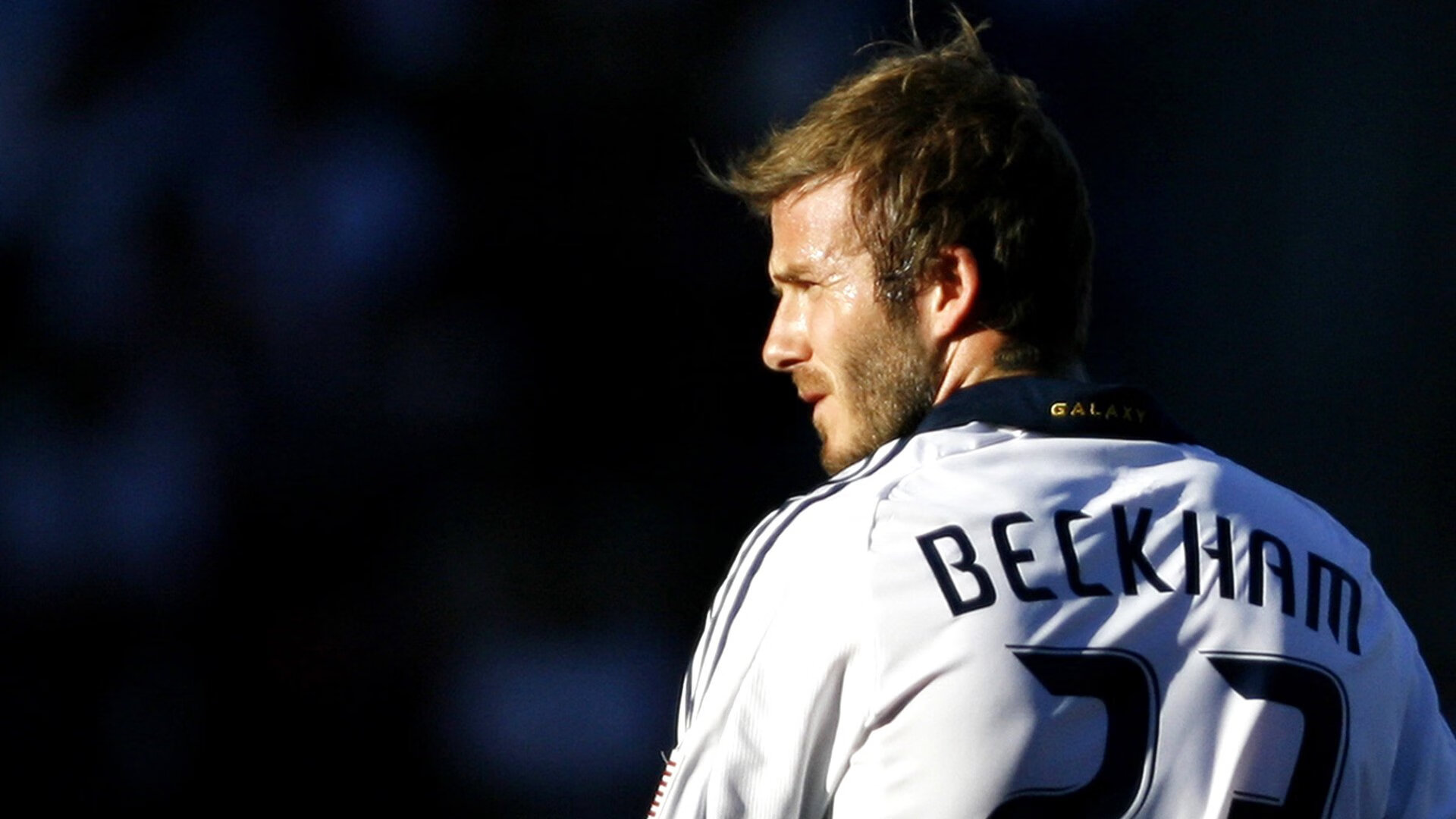 爱游戏娱乐平台-独行侠球员合力装饰训练馆营造专属氛围