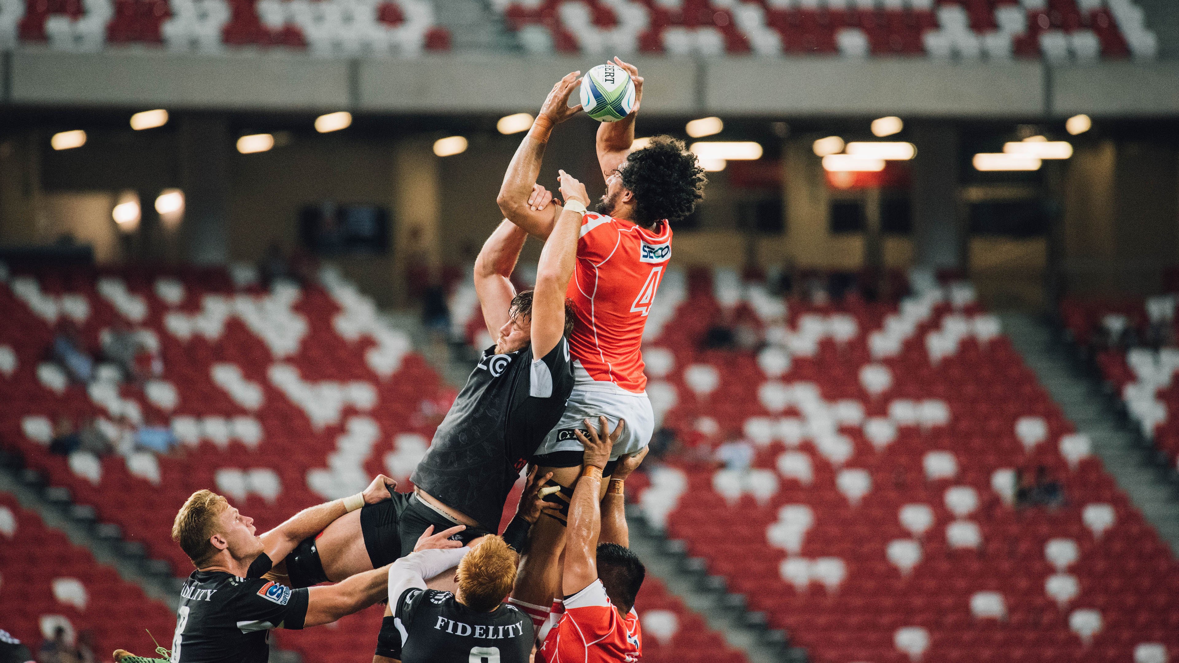 职业联赛推出赛前球迷问答环节增强现场互动性，球迷知识问答